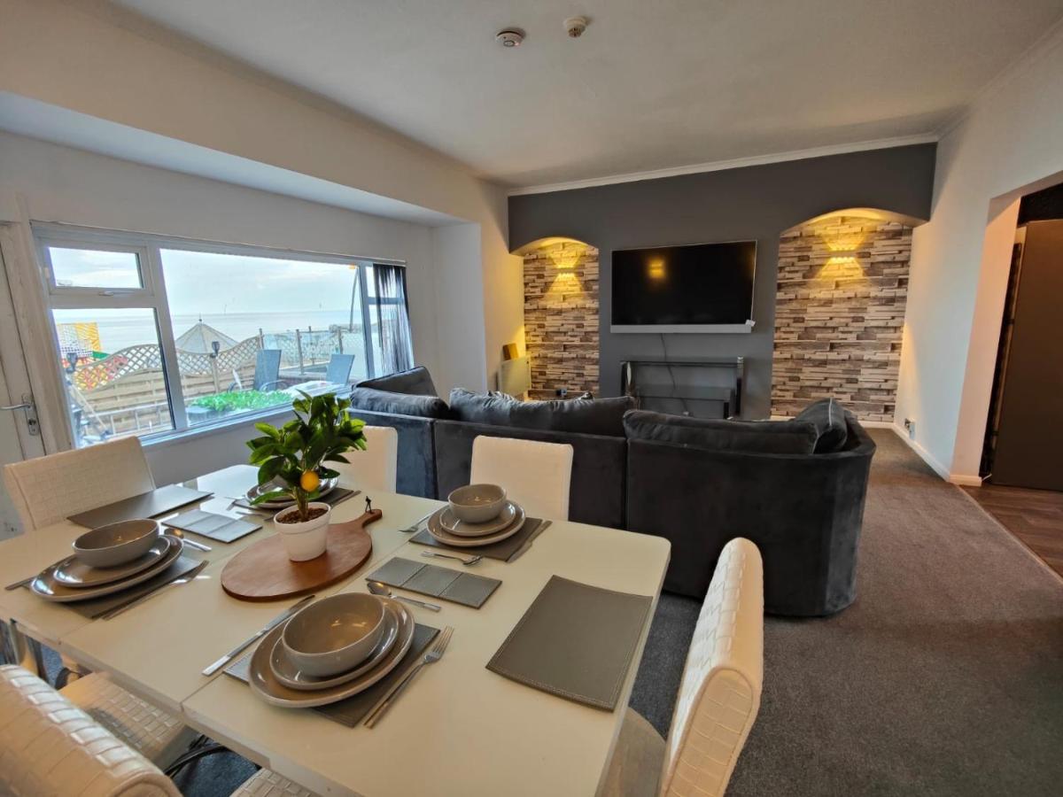 Sea View Lavish Apartment Sky Tv Whirlpool Bath Huge Balcony Newly Refurbished Bridlington Exterior photo